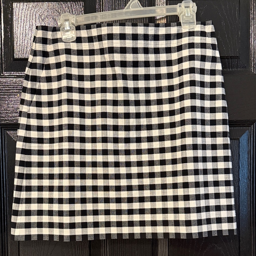 Loft Black and White Checkered Skirt NWT size 6